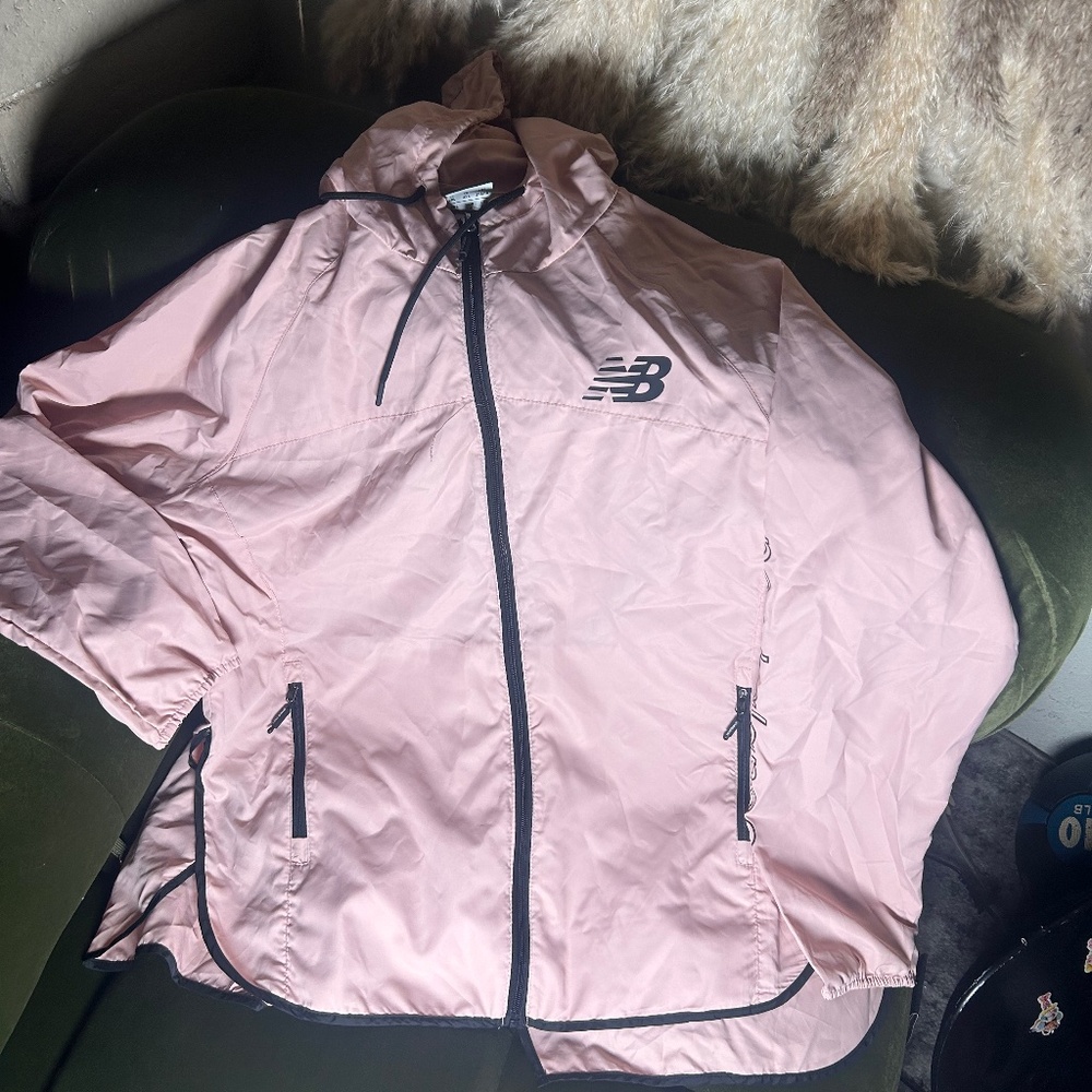 New balance wind breaker